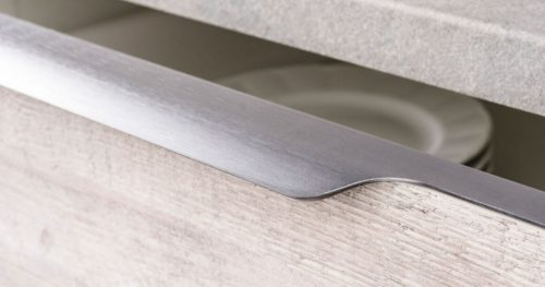 VIEFE vector élbe ültethető fogantyú, Csiszolt fekete L30, 597 (19 mm vastagságú bútorlaphoz)mm